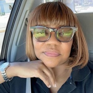 Meet your Posher, Sophia